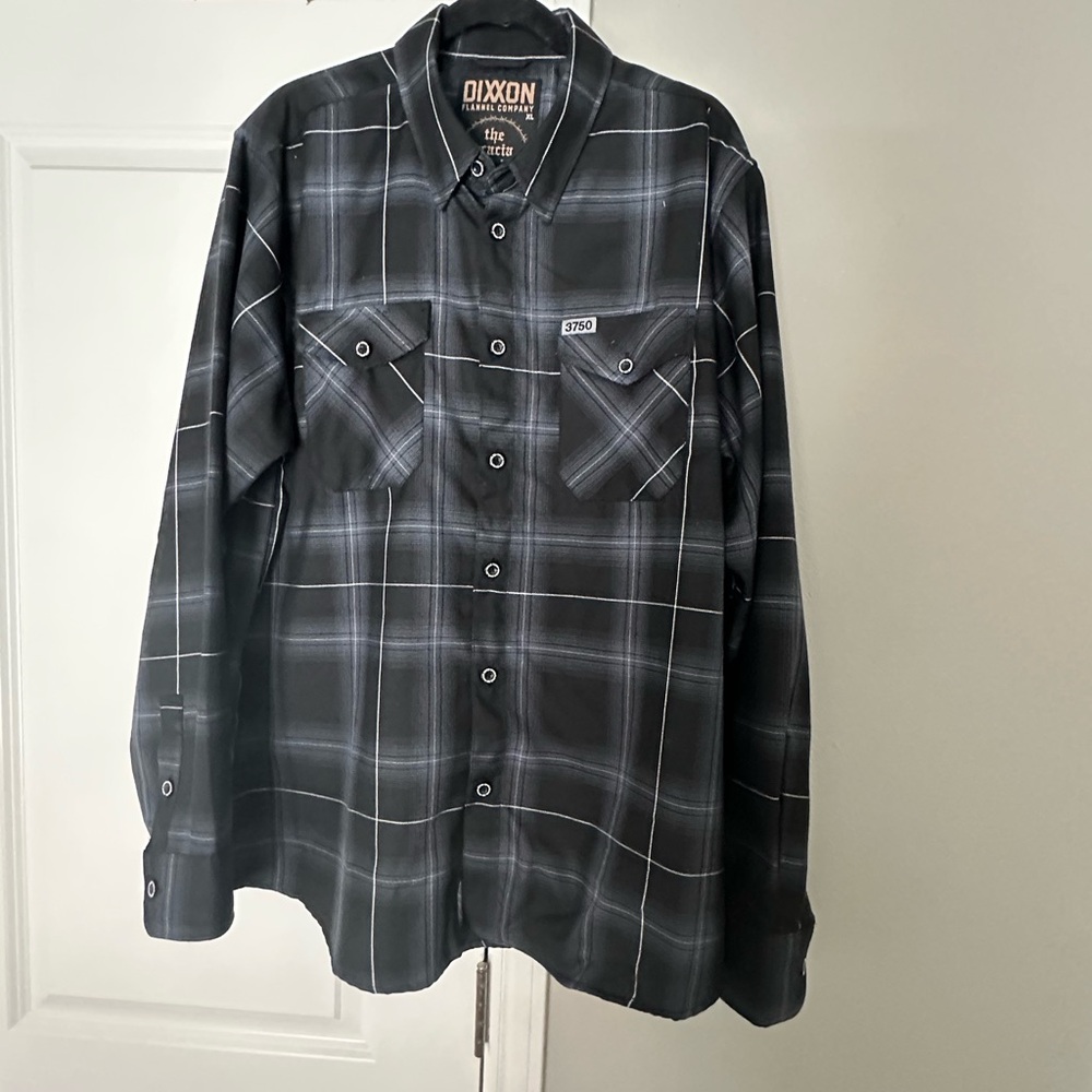 DIXXON Men's Black Plaid Shirt